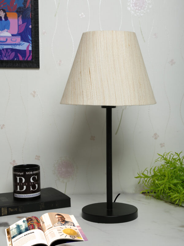 Black Metal Table Lamp Suitable For Bedroom Office And Living Room, Pack Of 1(Complete Set) - Image 2