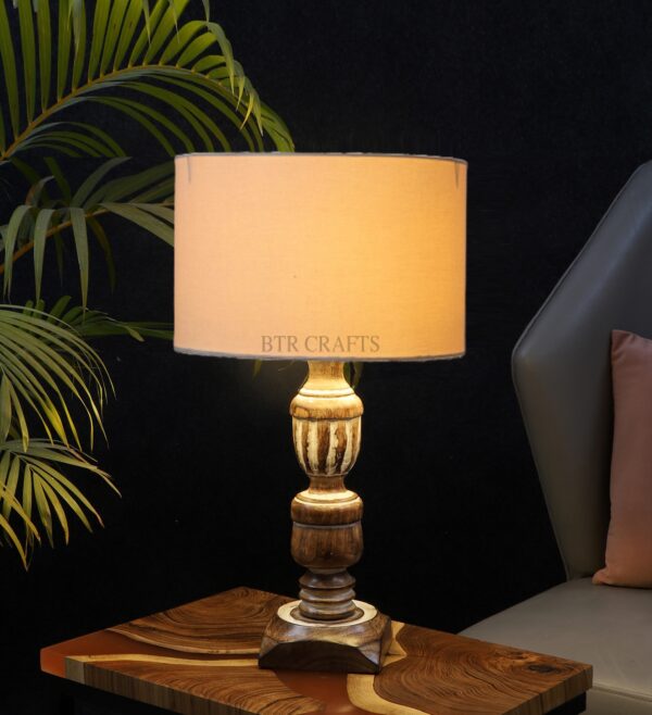 Rustic Wooden Table Lamp Suitable For Bedroom Office And Living Room, Pack Of 1(Complete Set)