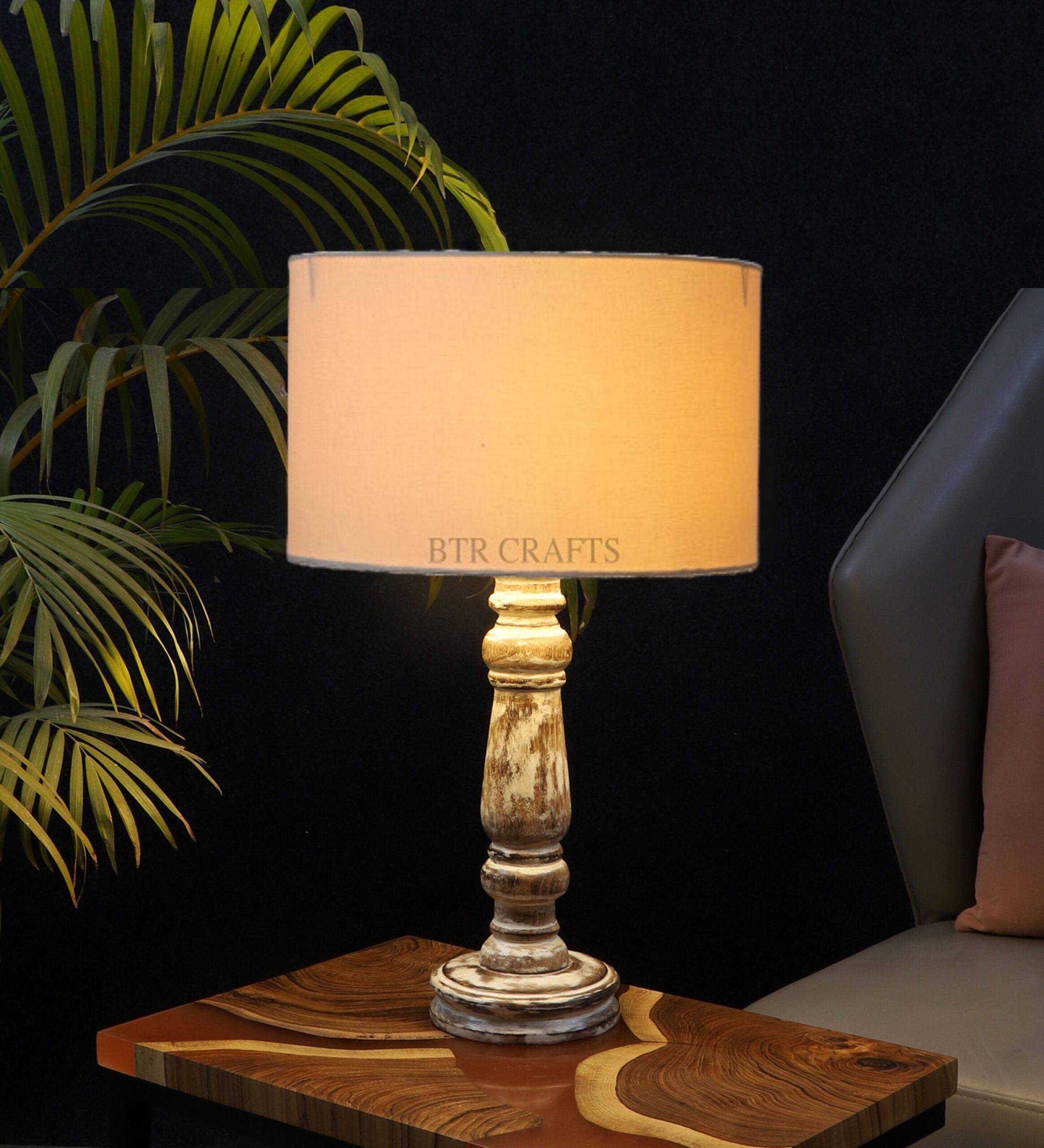 Retro Wooden Table Lamp Suitable For Bedroom Office And Living Room, Pack Of 1(Complete Set)