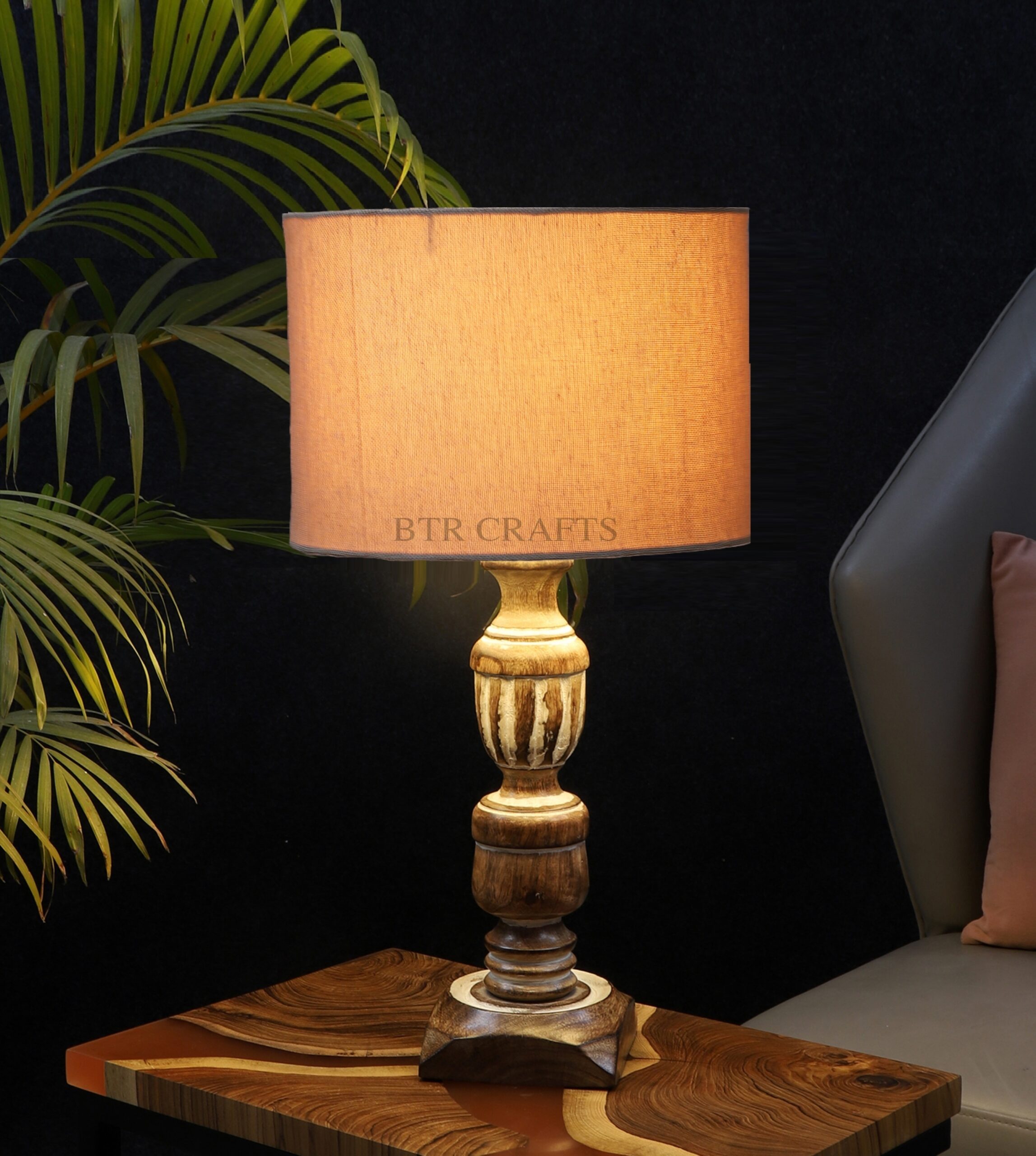 Rustic Wooden Table Lamp Suitable For Bedroom Office And Living Room, Pack Of 1(Complete Set)