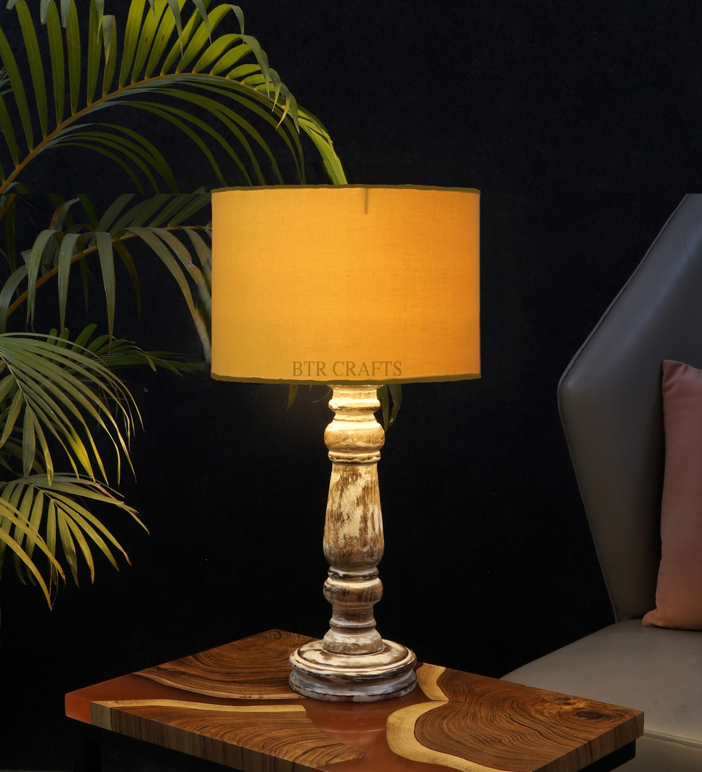 Retro Wooden Table Lamp Suitable For Bedroom Office And Living Room, Pack Of 1(Complete Set)