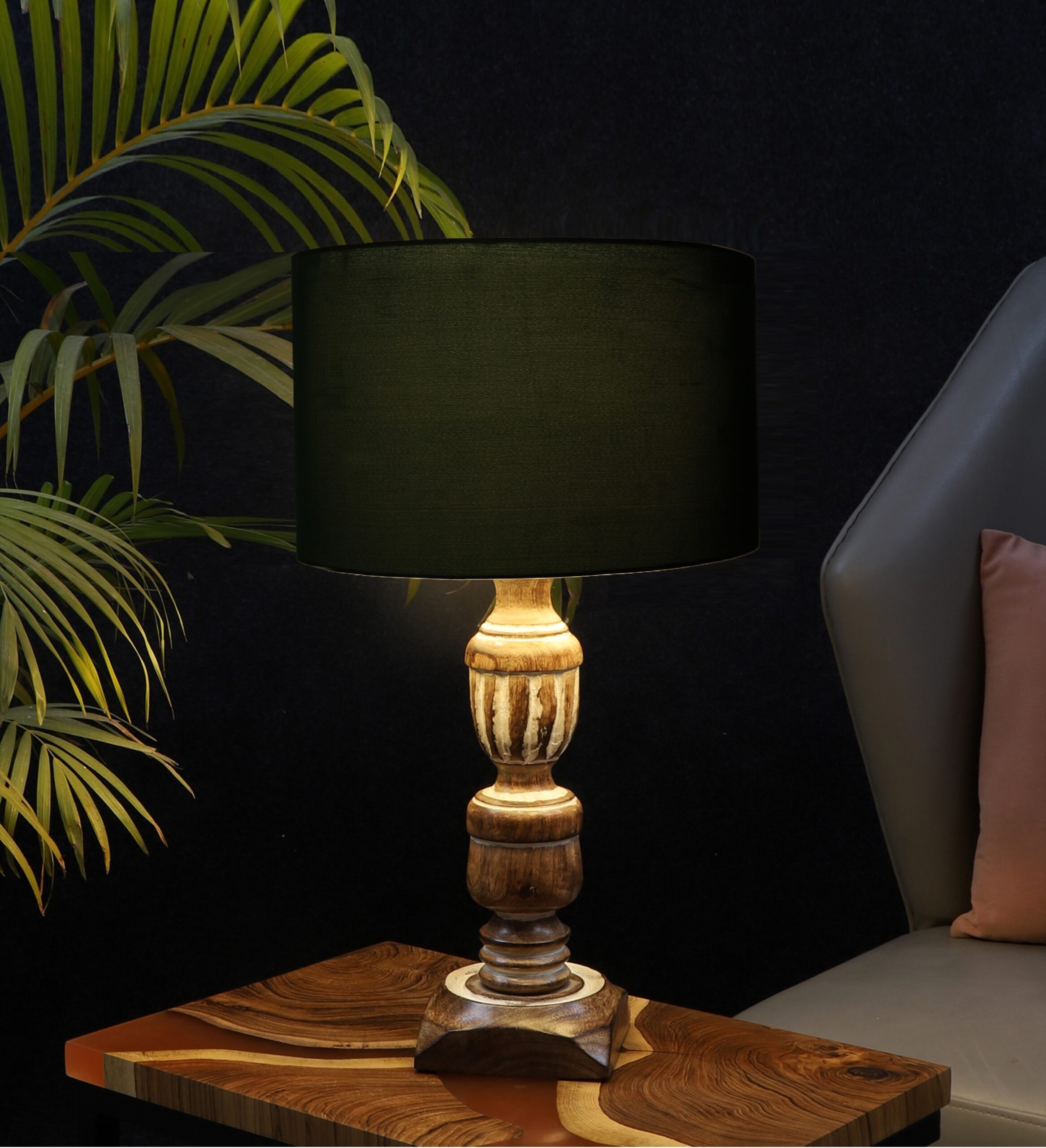 Rustic Wooden Table Lamp Suitable For Bedroom Office And Living Room, Pack Of 1(Complete Set)