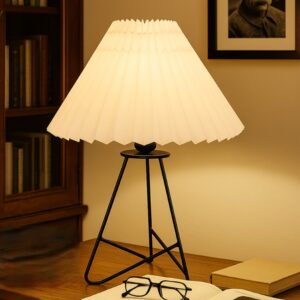 Modern Table Lamp with Iron Tripod Base and Pleated Fabric Shade – Warm Light for Bedroom, Living Room, or Study Desk(Pleated Cream)