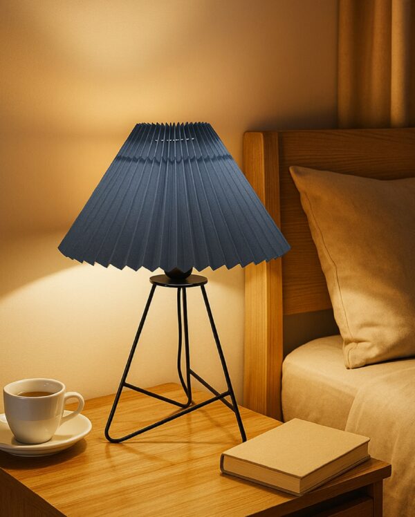 Modern Table Lamp with Iron Tripod Base and Pleated Fabric Shade – Warm Light for Bedroom, Living Room, or Study Desk(Pleated Grey)