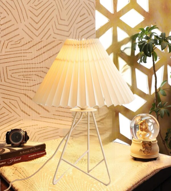 Modern Table Lamp with Iron Tripod Base and Pleated Fabric Shade – Warm Light for Bedroom, Living Room, or Study Desk(Off-White)